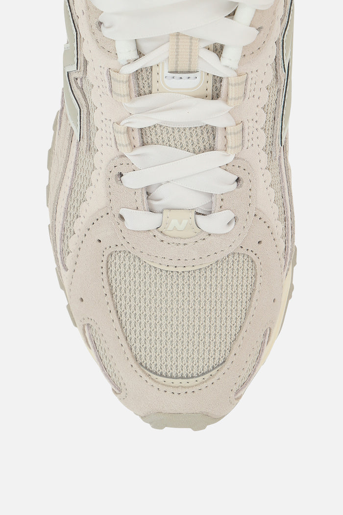 204L sneaker