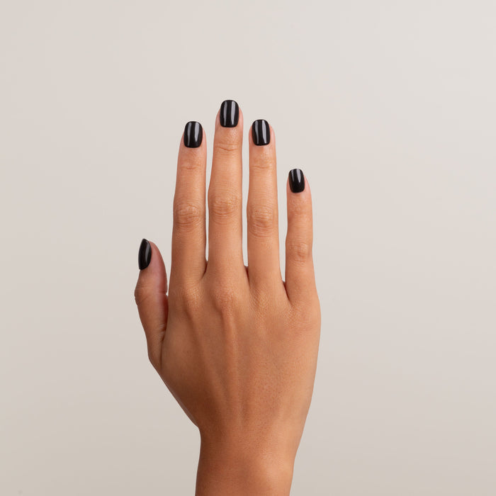 short black nails