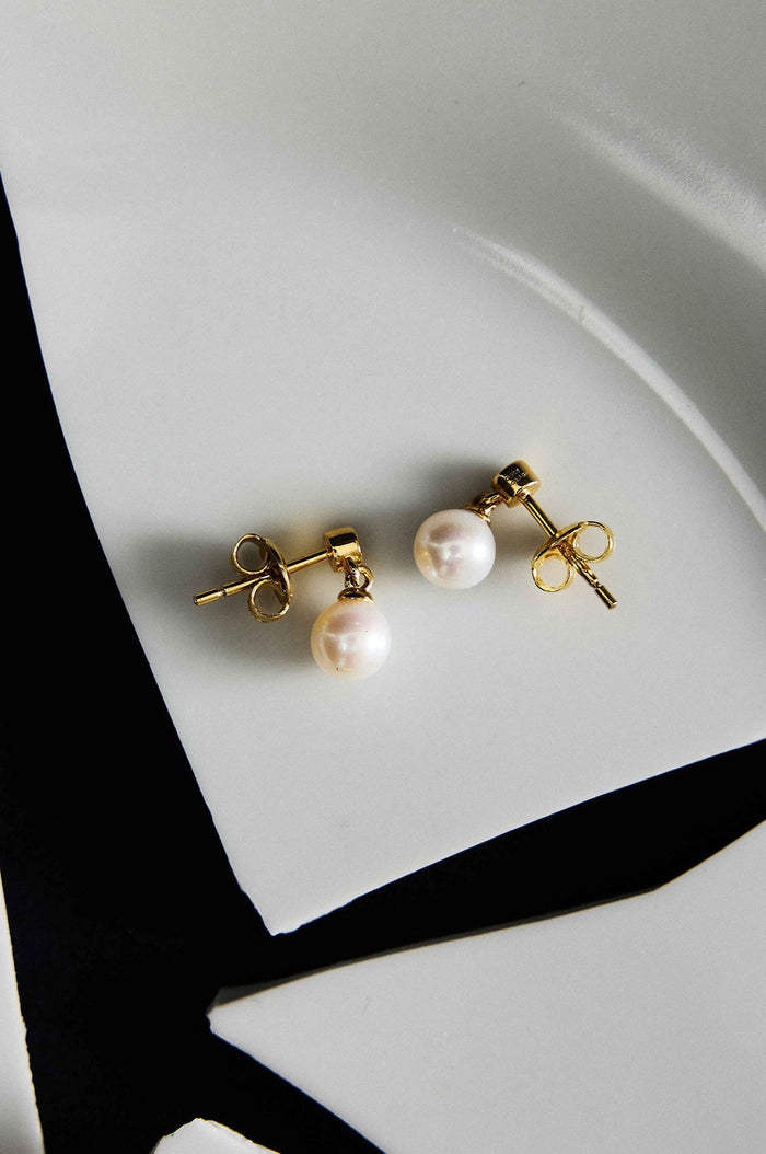 Odile Mini Gold Earrings