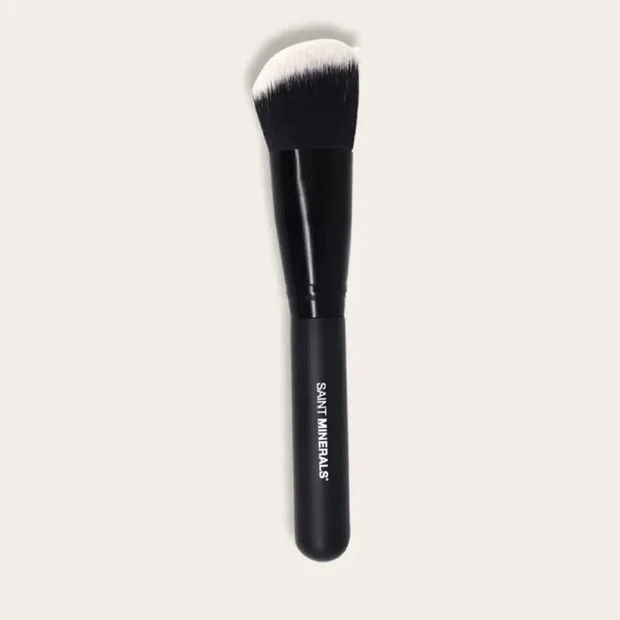 Saint Minerals Saint Minerals Angled Contour Brush