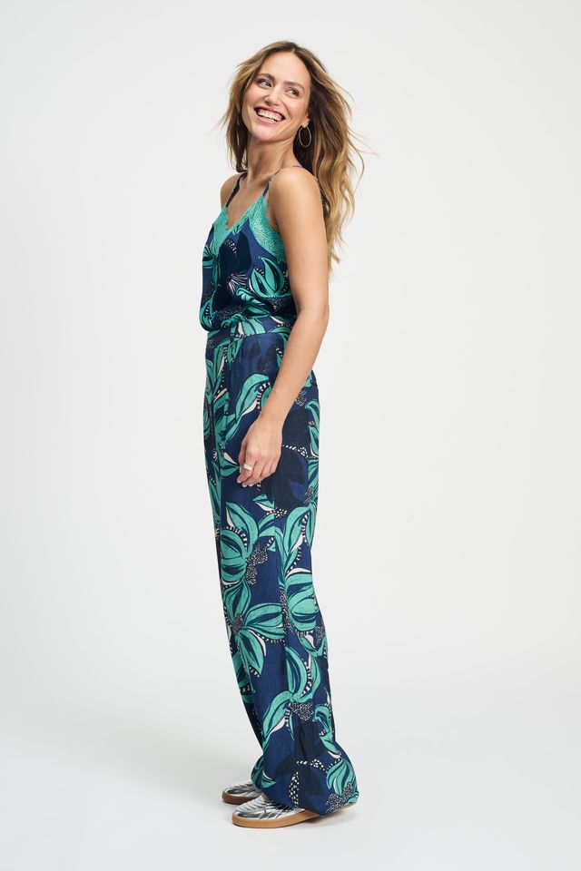 POM CAMI | Delicacy Green - Darling & Domain