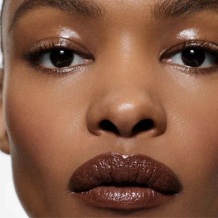 Posh Lipstick Moisturizing Colour