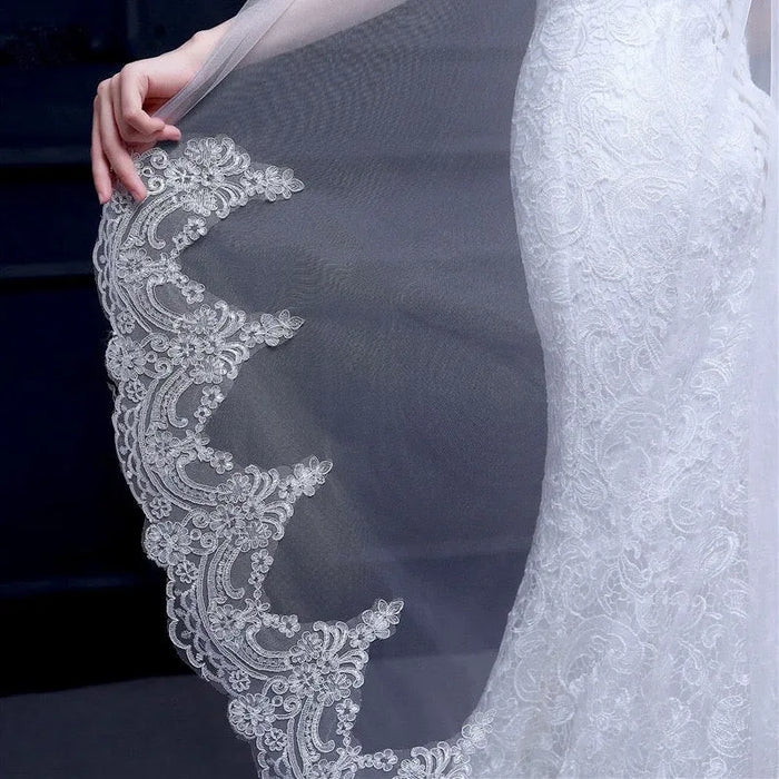 Wedding Veils - Lace Edge Knee Length Bridal Veil